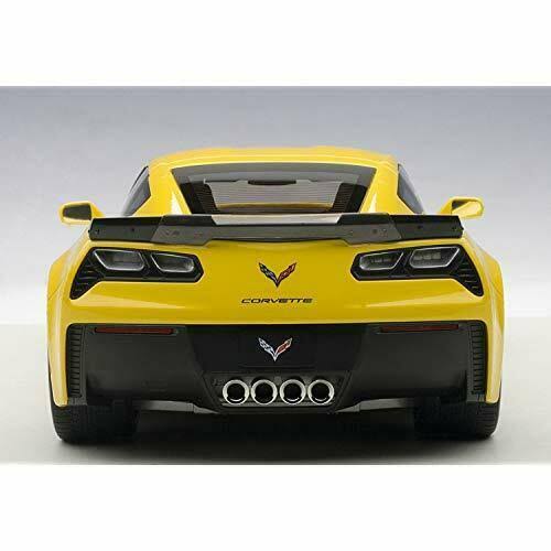 1:18 Chevrolet Corvette C7 Z06 Racing Yellow V8792