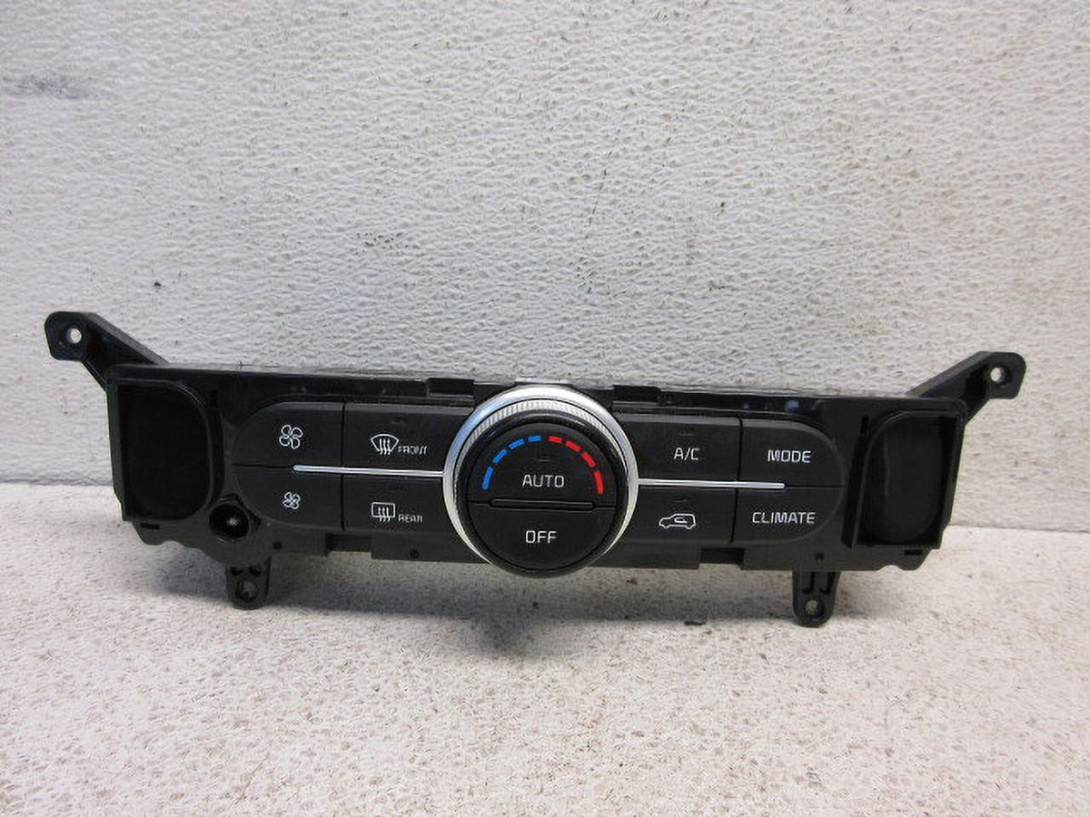 Pre-Owned Kia Soul Heat A/C Temperature Control Unit X321380