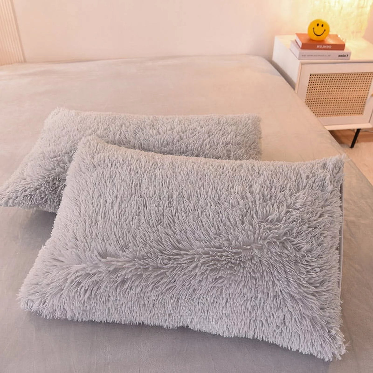 Light Gary Full Size Faux Fur Duvet Cover Set with 2 Pillow Cases C93536
