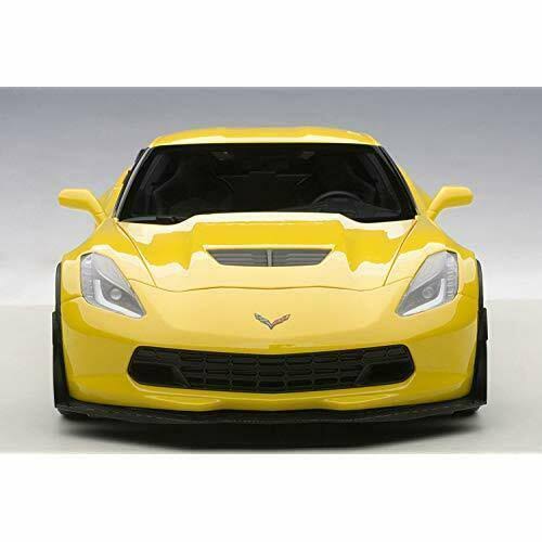 1:18 Chevrolet Corvette C7 Z06 Racing Yellow V8792