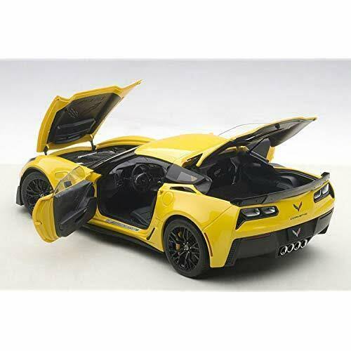 1:18 Chevrolet Corvette C7 Z06 Racing Yellow V8792