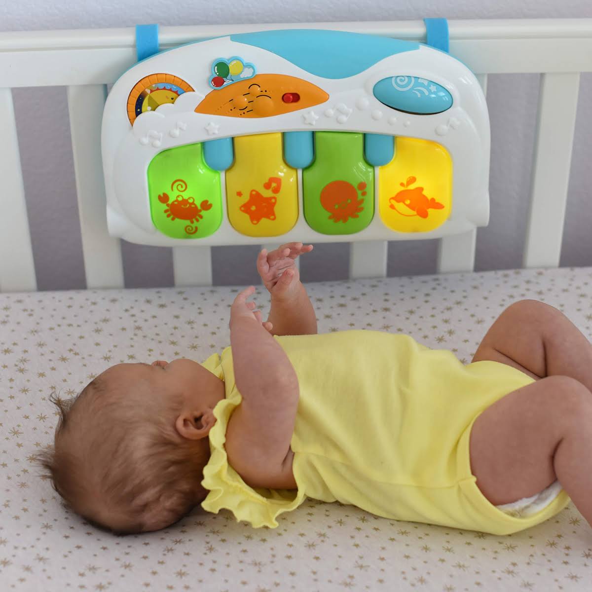 Magic Lights and Musical Play Gym H58649