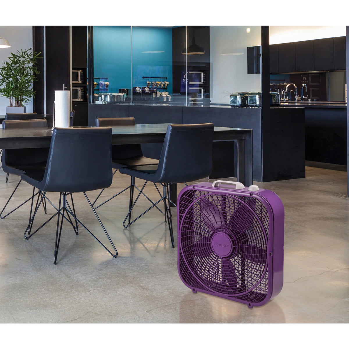 20 Box Fan with 3 Speeds, White W12023