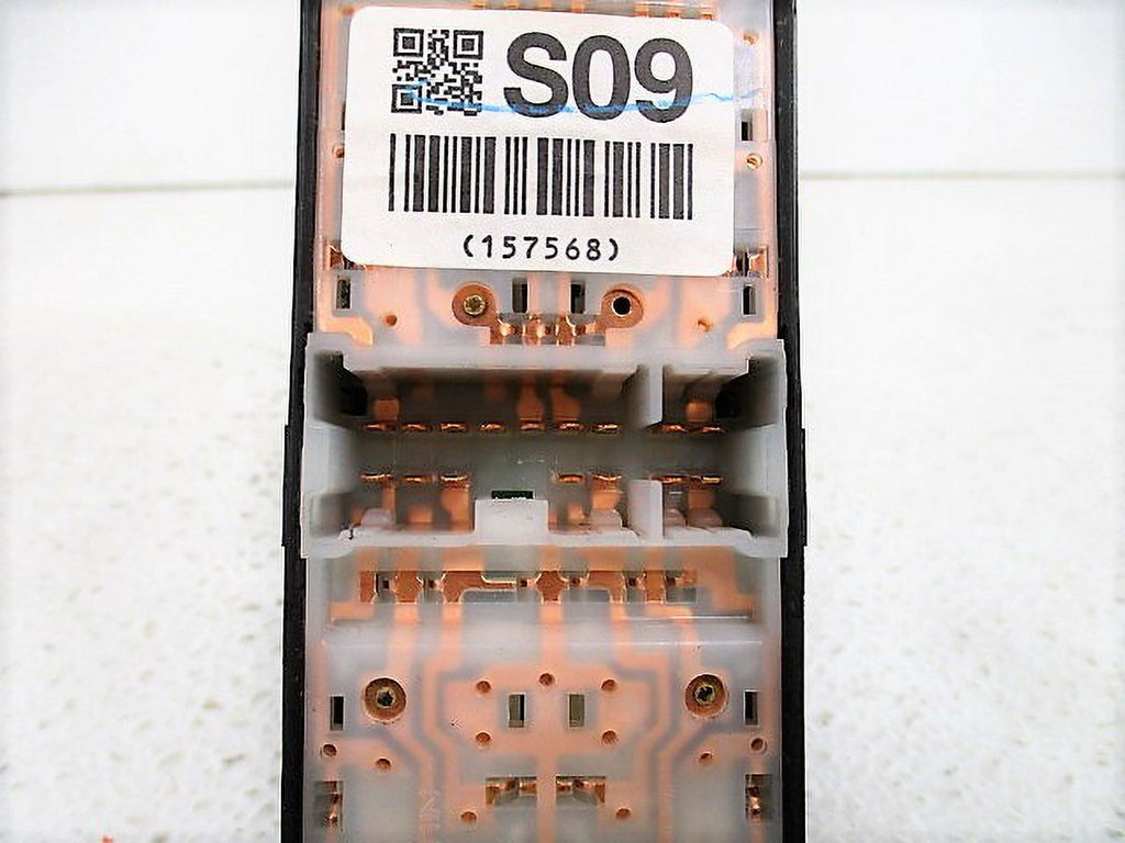 Pre-Owned Subaru Forester Driver Master LH Auto Window Lock Switch C7820