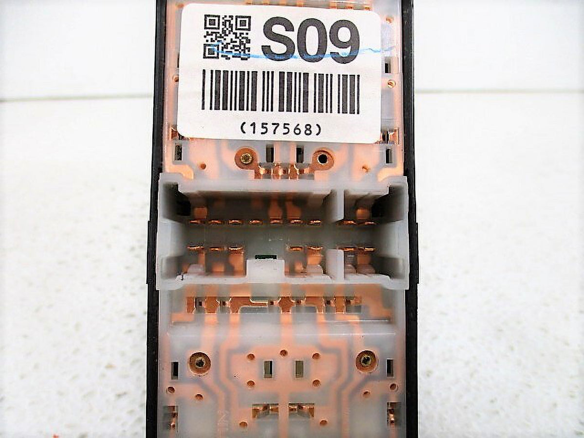 Pre-Owned Subaru Forester Driver Master LH Auto Window Lock Switch C7820