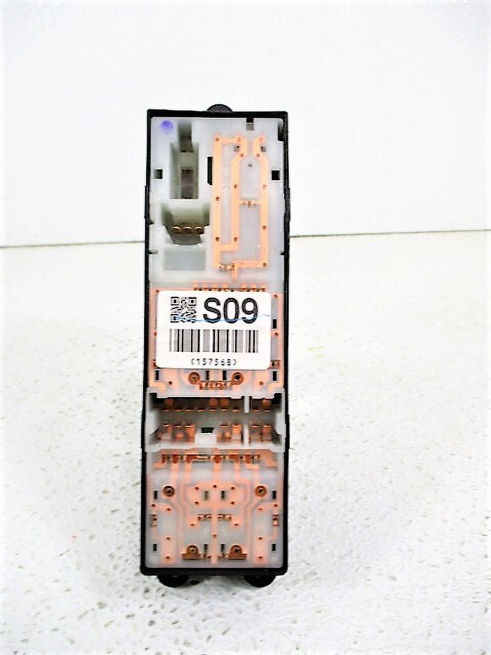 Pre-Owned Subaru Forester Driver Master LH Auto Window Lock Switch C7820