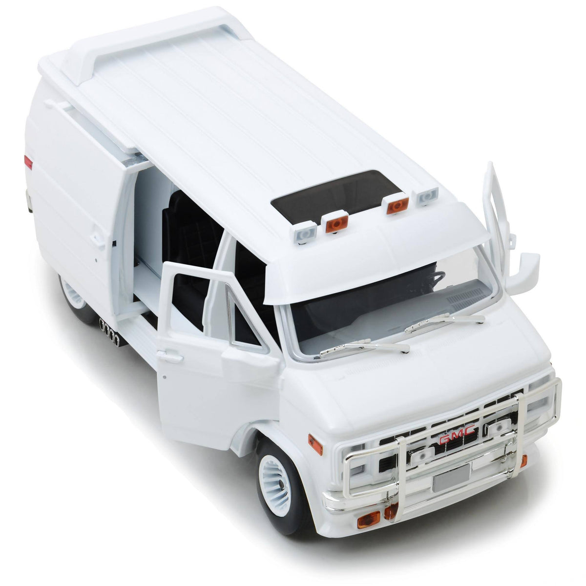 White 1/18 Diecast Model Car E64261